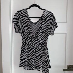 Torrid size 0 Zebra Print Shirt